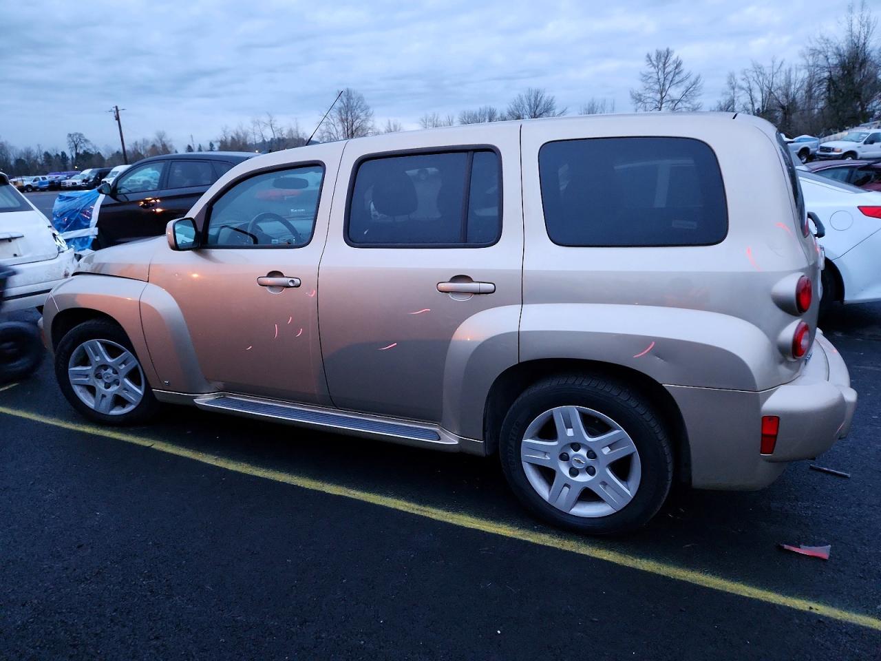 2008 CHEVROLET HHR LT photo 2