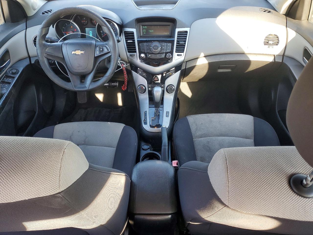 2013 CHEVROLET CRUZE LS photo 15