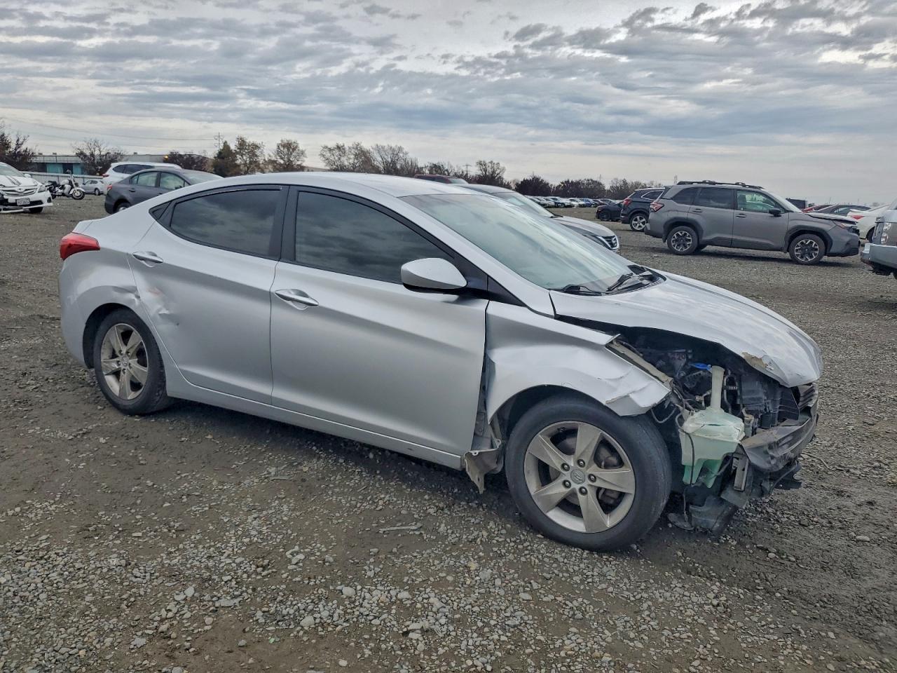 2013 HYUNDAI ELANTRA GLS photo 4