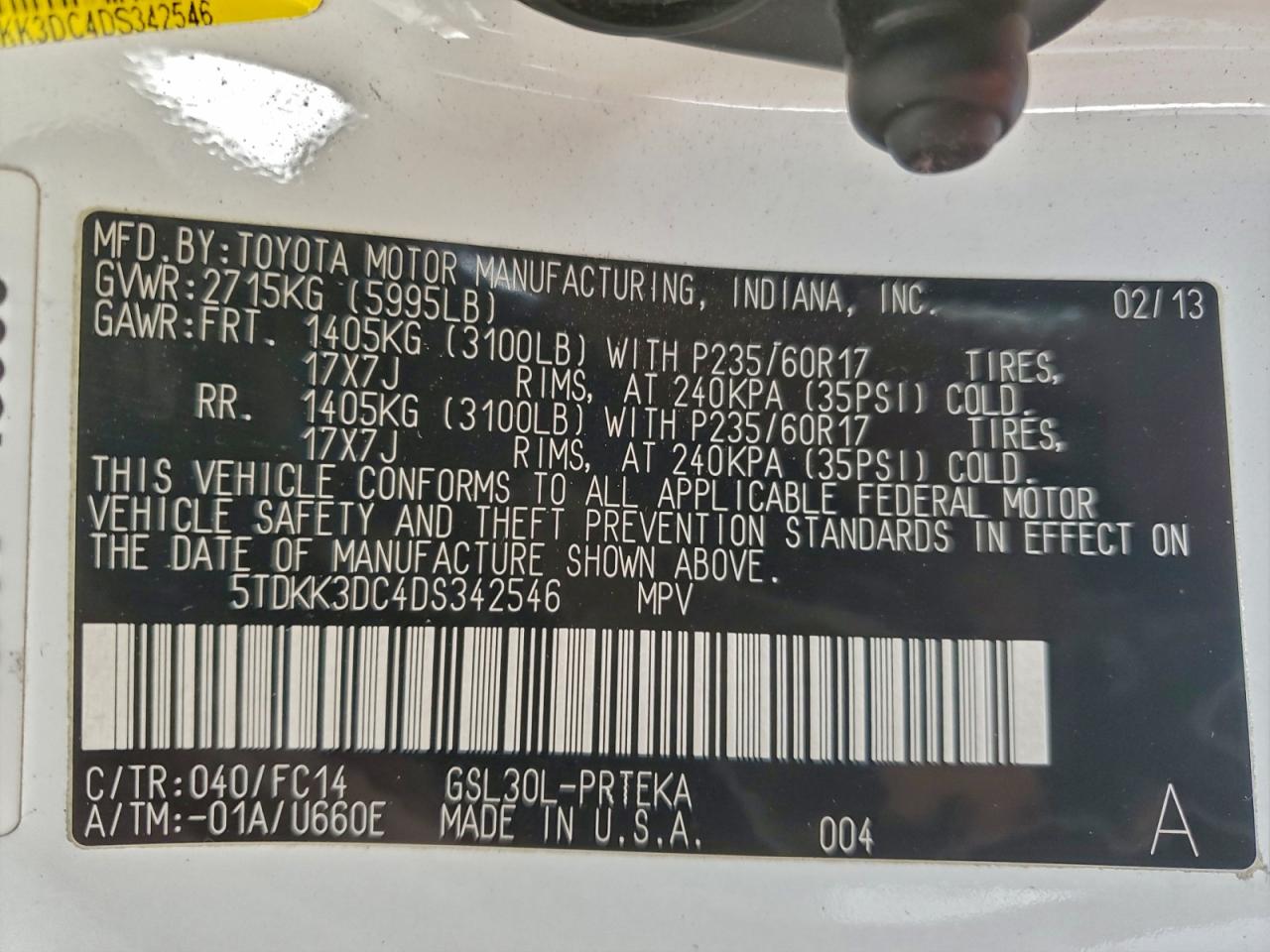 2013 TOYOTA SIENNA LE photo 25