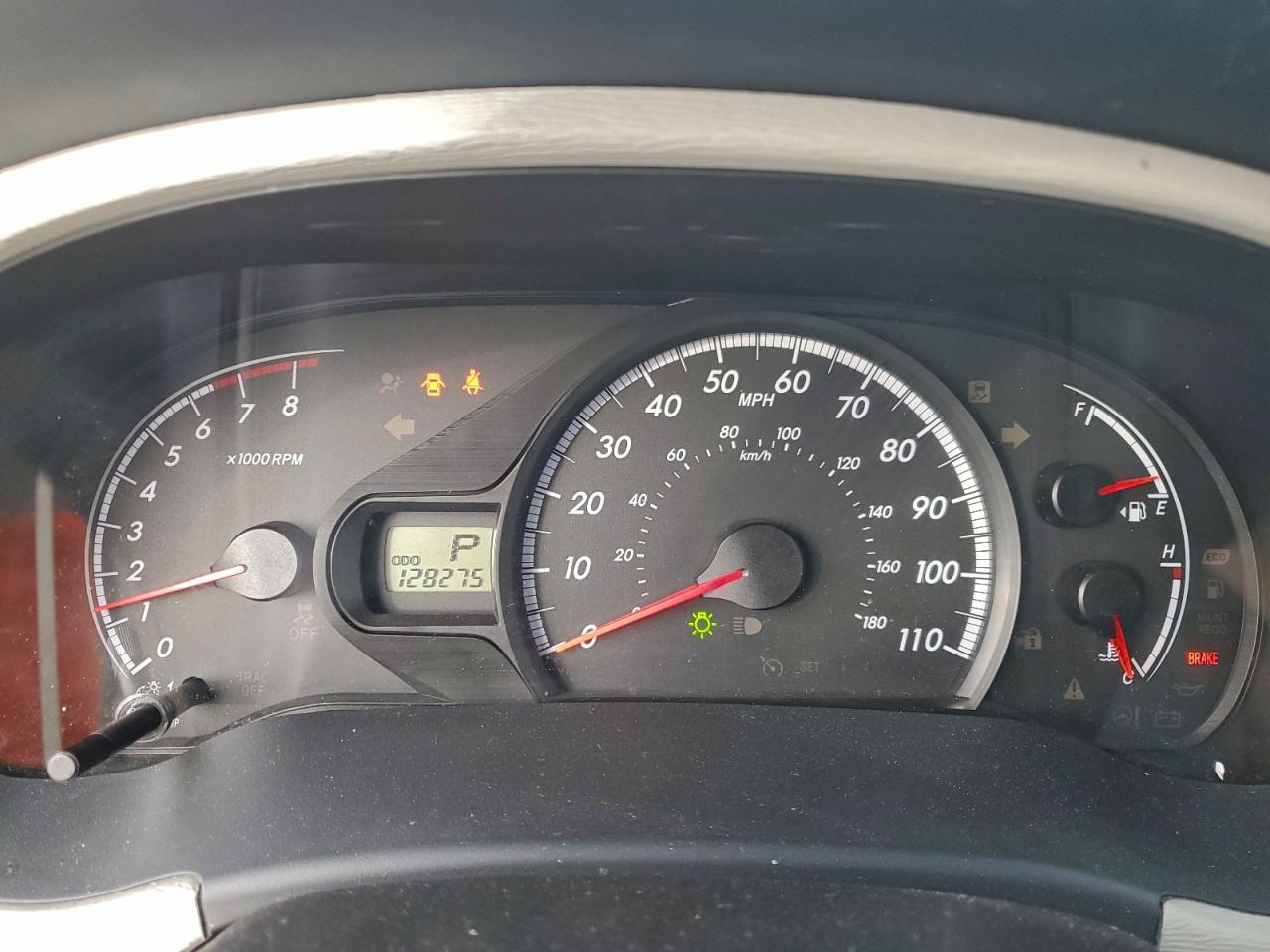 2013 TOYOTA SIENNA LE photo 17