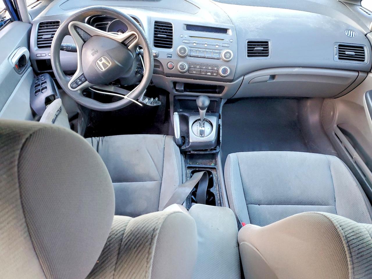 2010 HONDA CIVIC LX photo 8