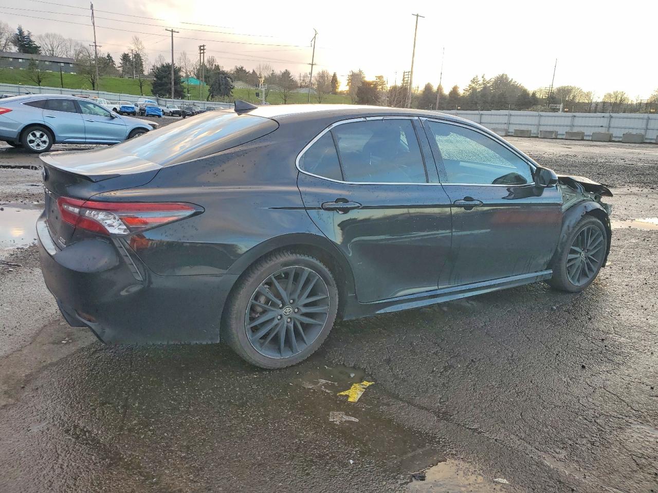 2021 TOYOTA CAMRY BASE photo 3
