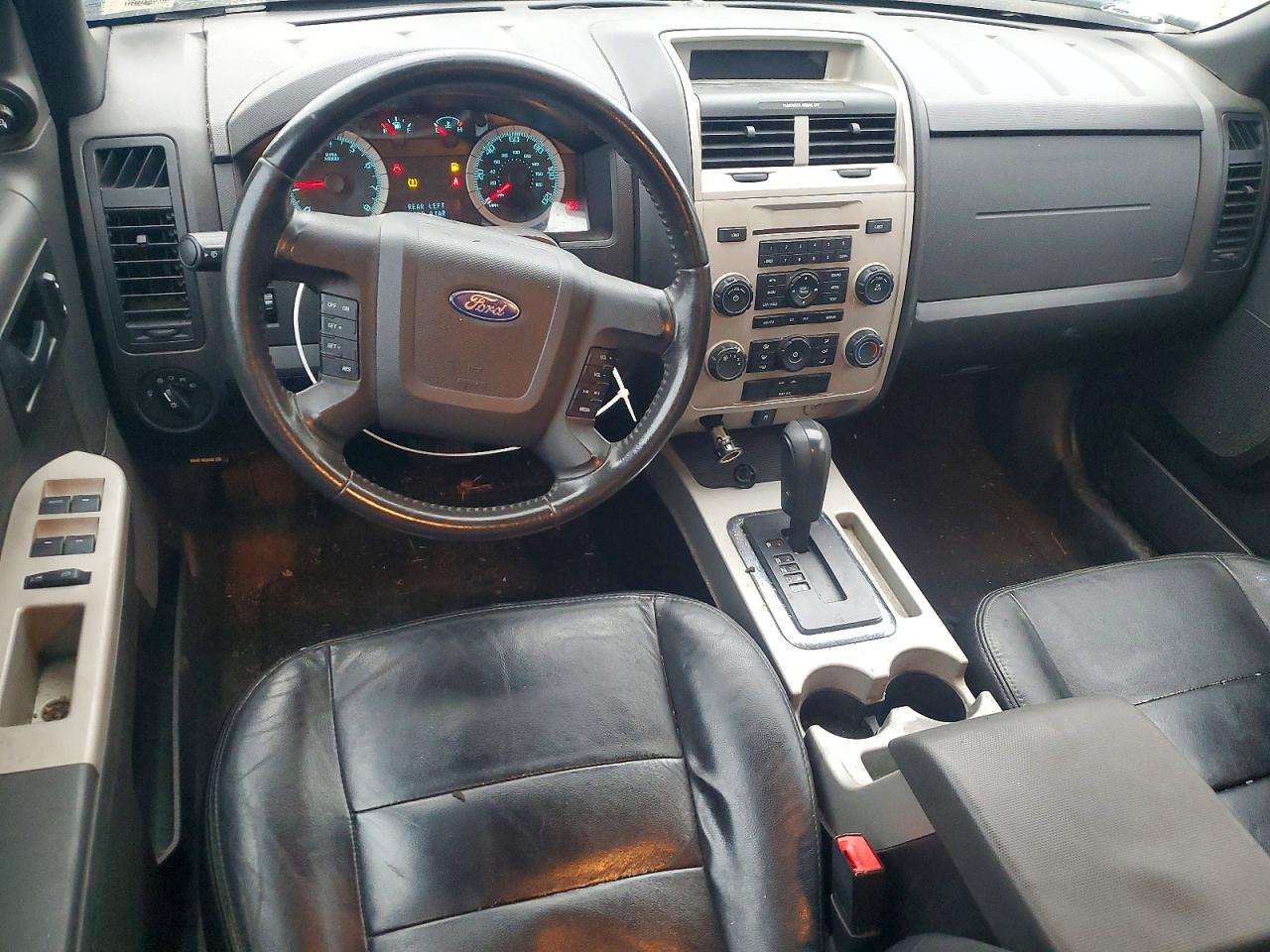 2010 FORD ESCAPE XLT photo 22