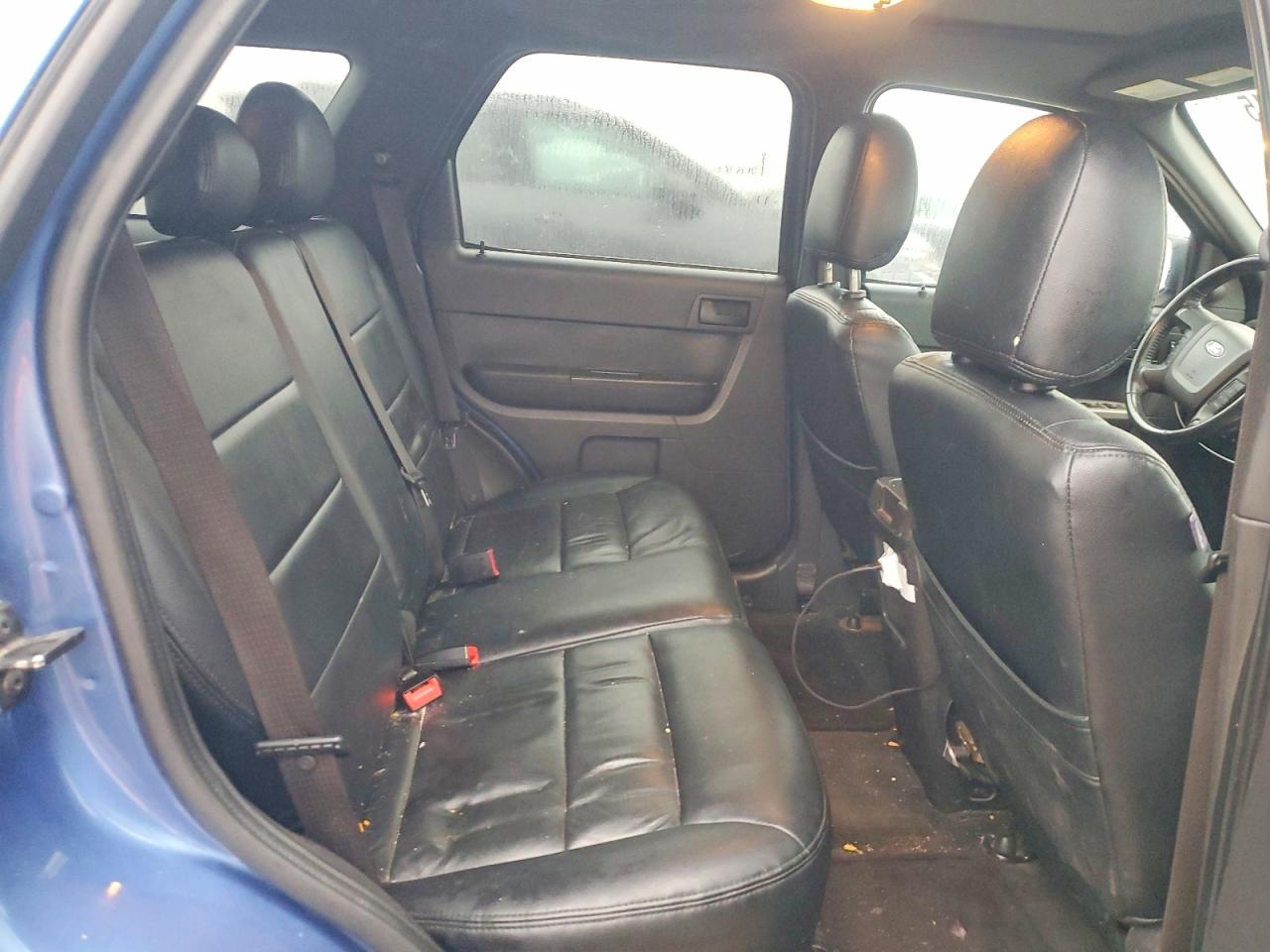 2010 FORD ESCAPE XLT photo 31