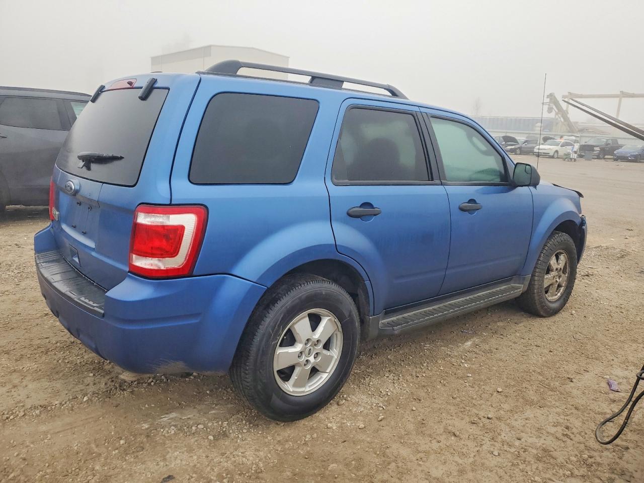 2010 FORD ESCAPE XLT photo 7