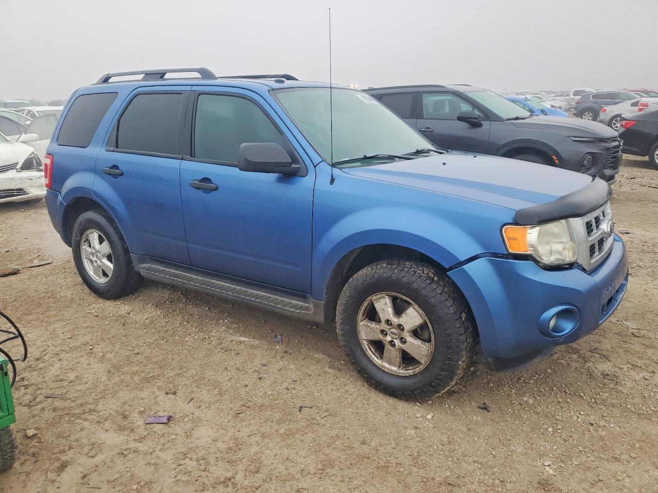 2010 FORD ESCAPE XLT photo 10