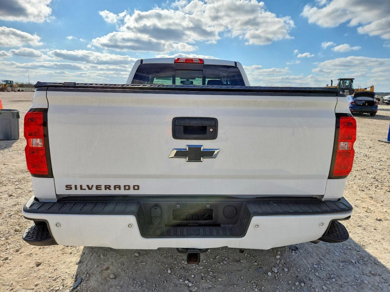 2017 CHEVROLET SILVERADO K1500 LT photo 11