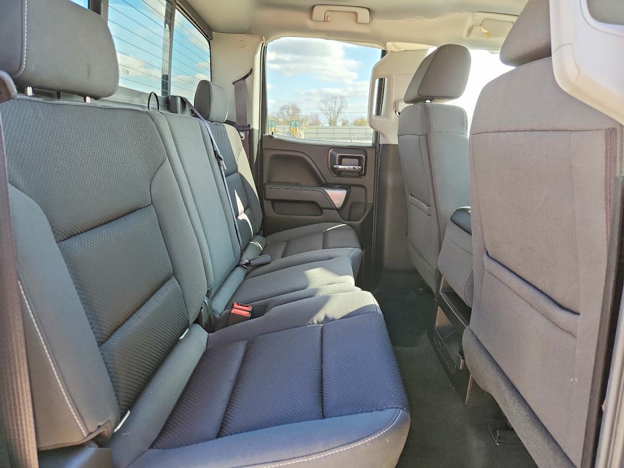2017 CHEVROLET SILVERADO K1500 LT photo 19