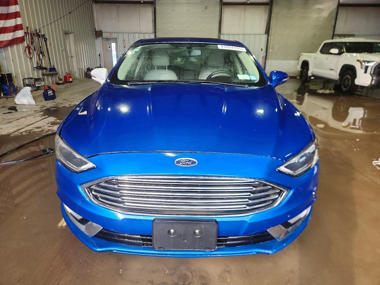 2017 FORD FUSION SE photo 9