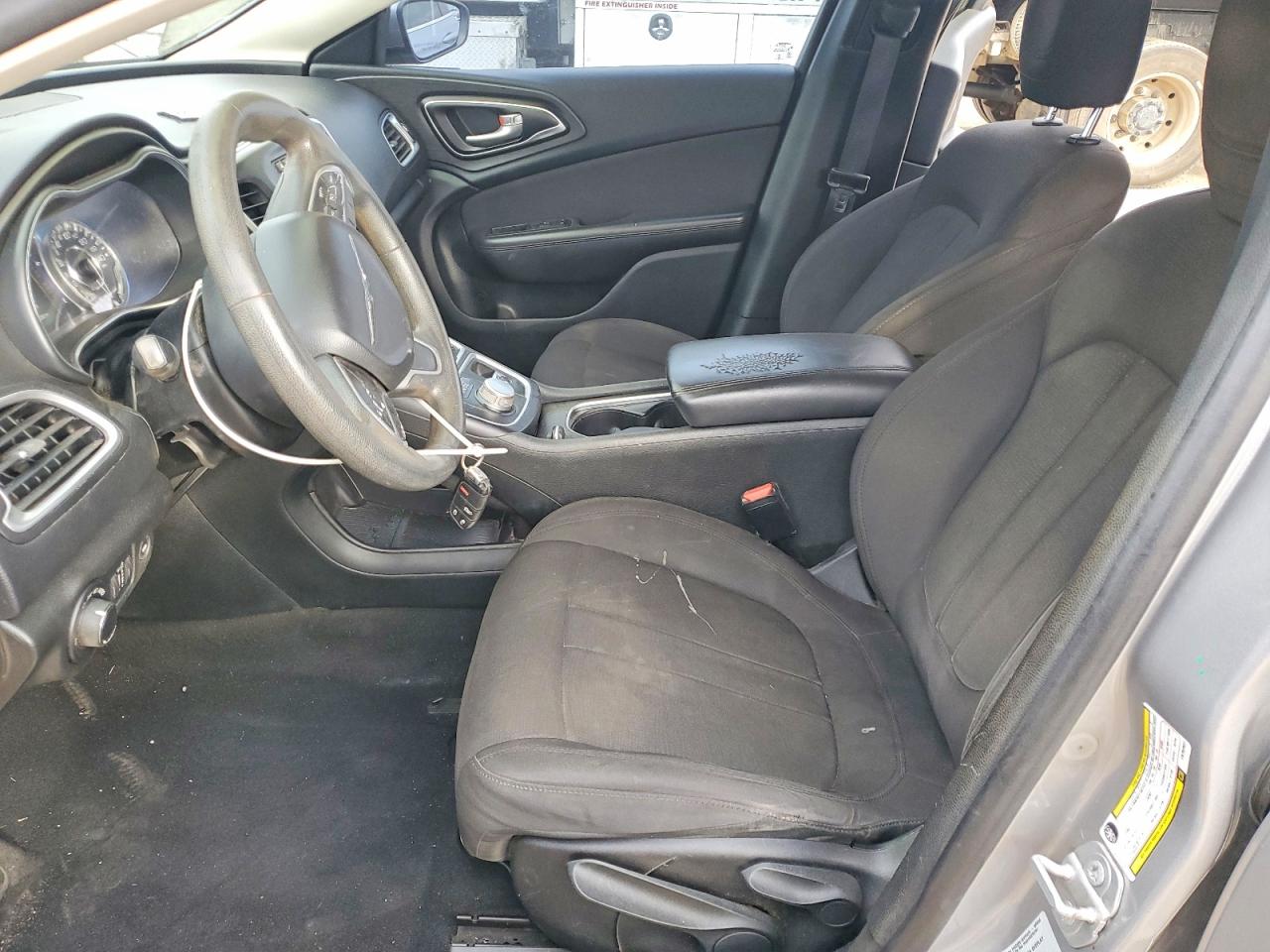 2015 CHRYSLER 200 LIMITED photo 7