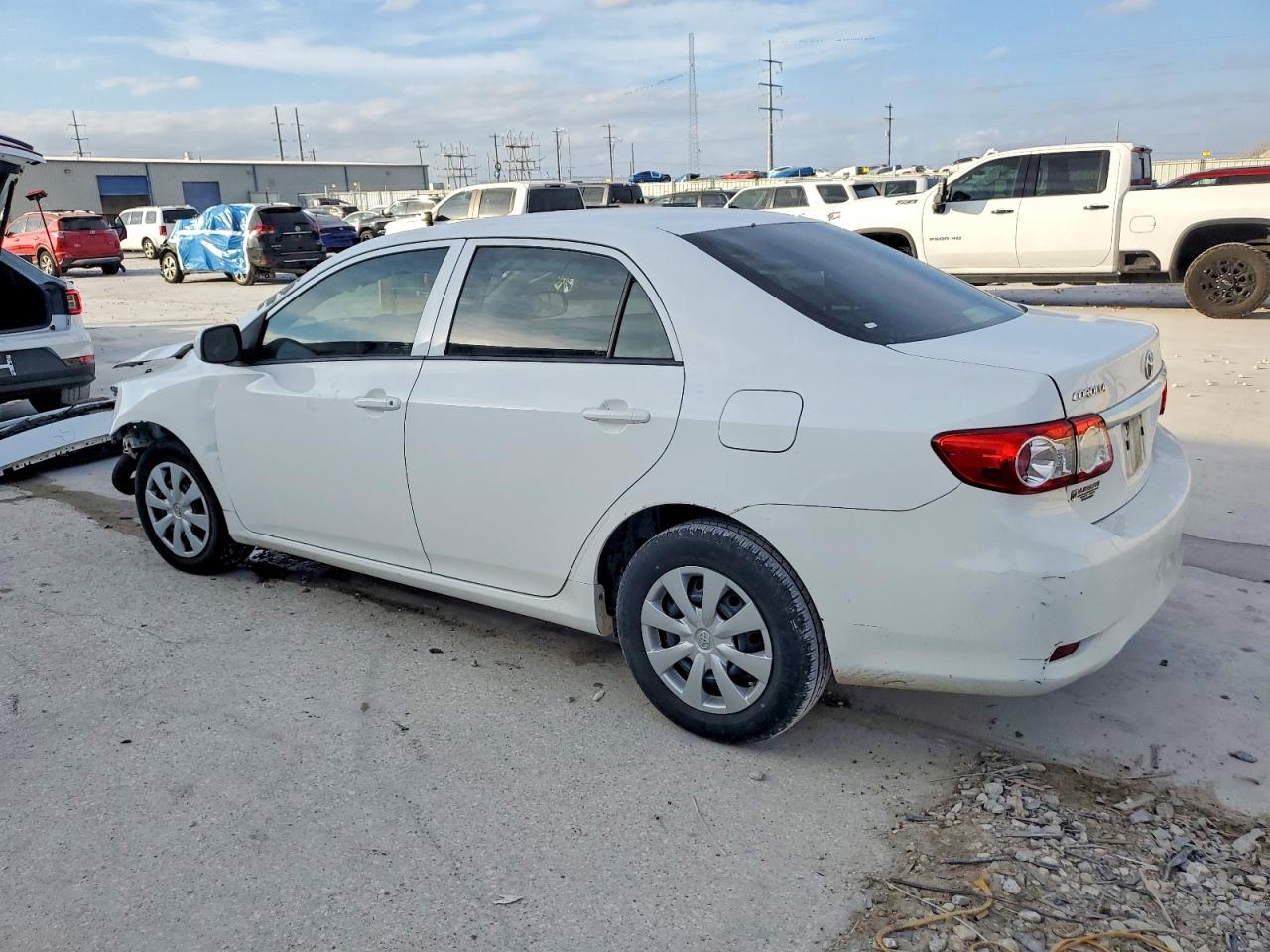 2013 TOYOTA COROLLA BASE photo 3