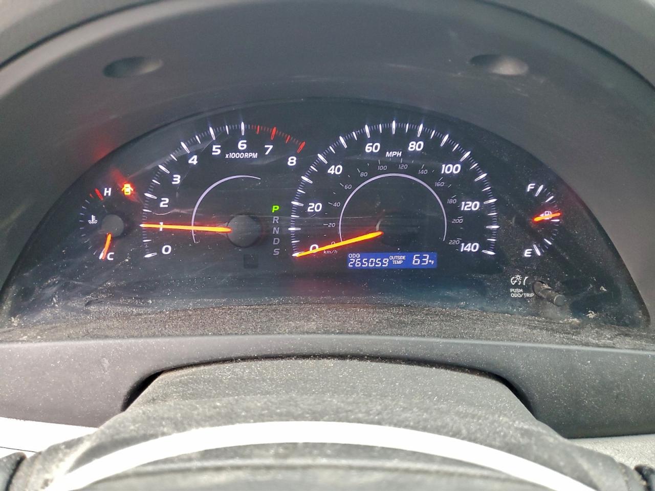2011 TOYOTA CAMRY BASE photo 17