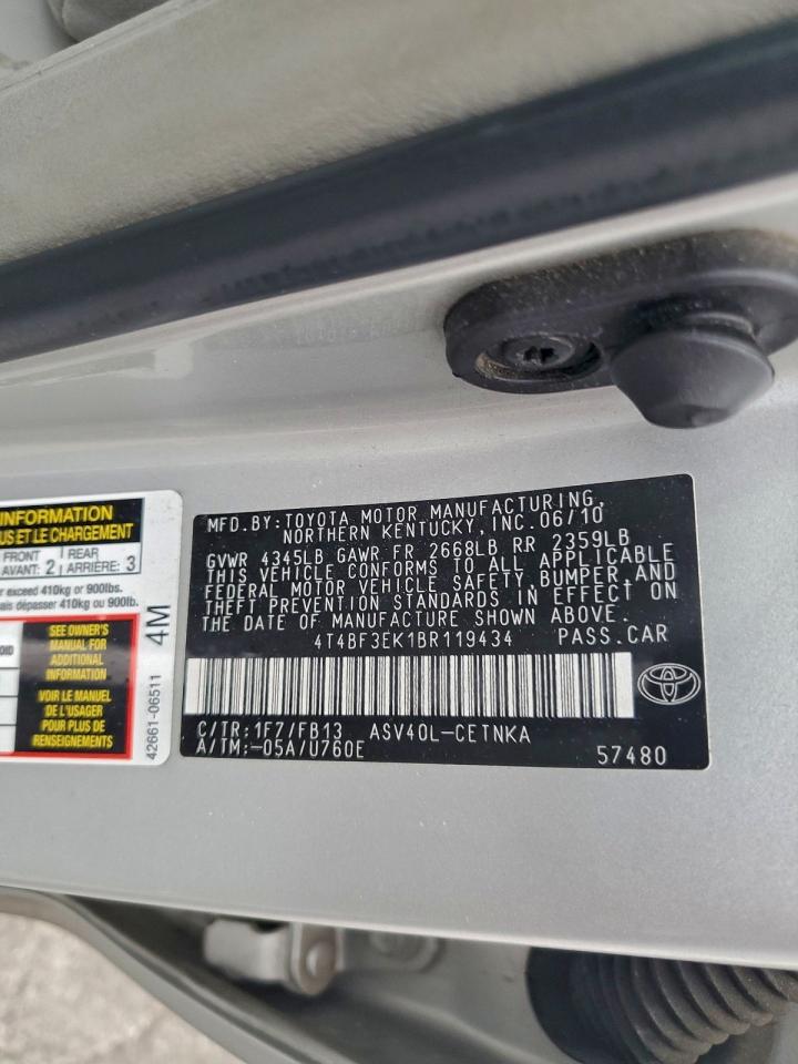 2011 TOYOTA CAMRY BASE photo 23
