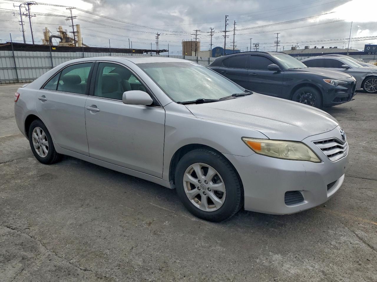 2011 TOYOTA CAMRY BASE photo 7