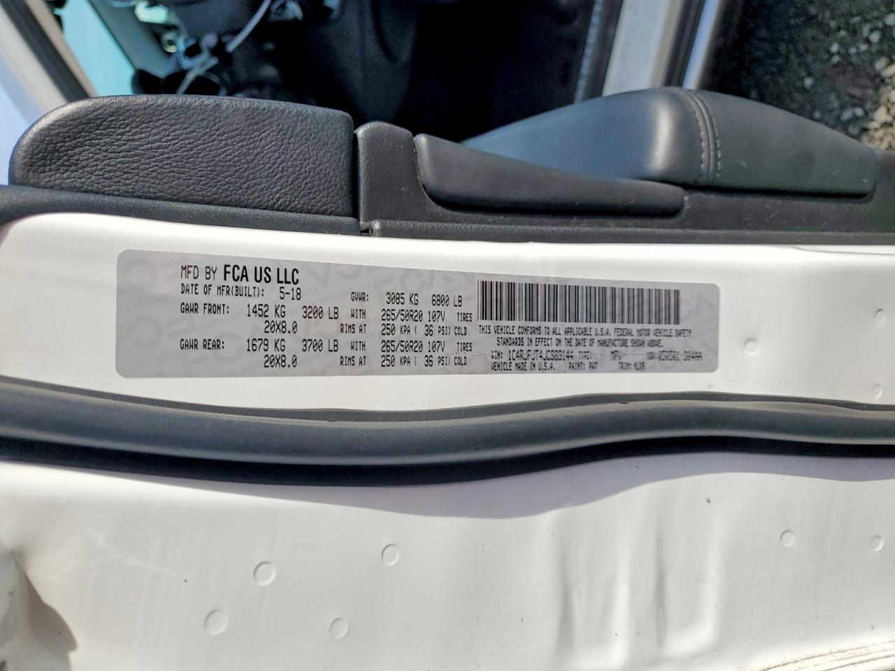 2018 JEEP GRAND CHEROKEE SUMMIT photo 13
