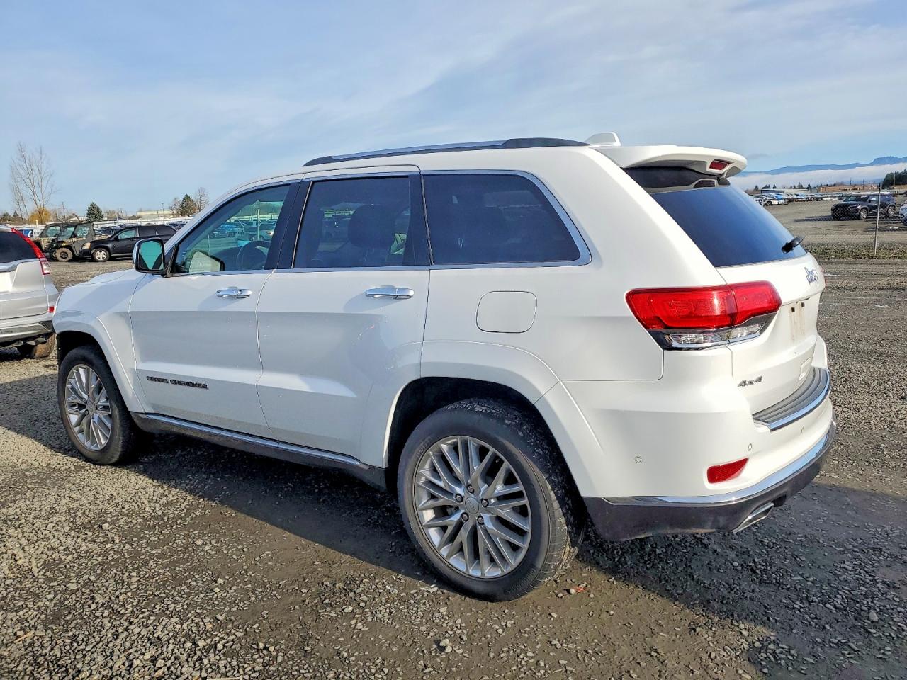2018 JEEP GRAND CHEROKEE SUMMIT photo 2