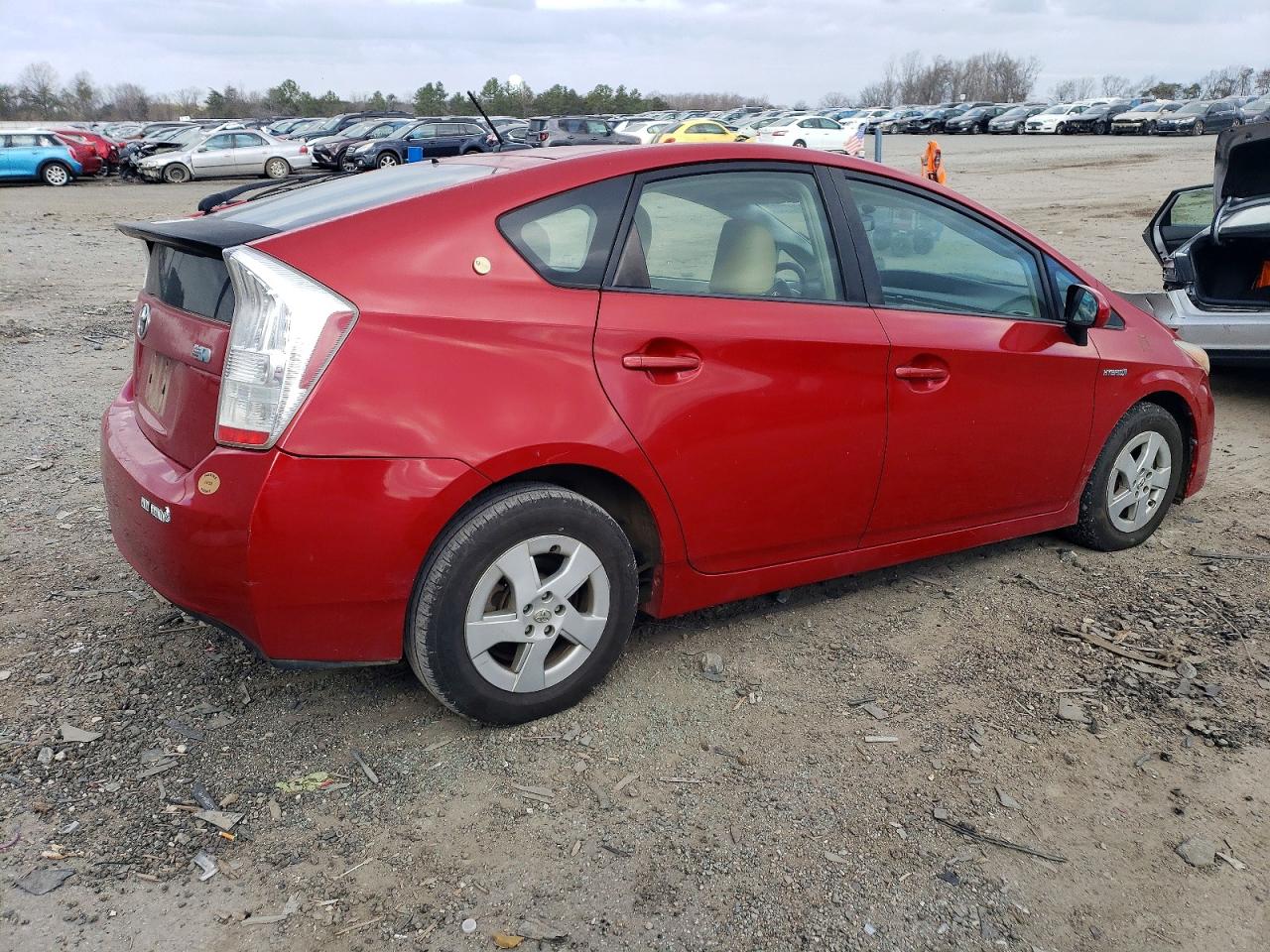 2010 TOYOTA PRIUS photo 3