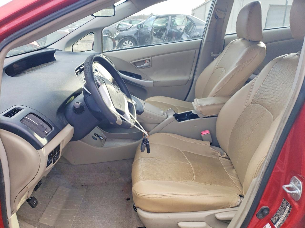 2010 TOYOTA PRIUS photo 7