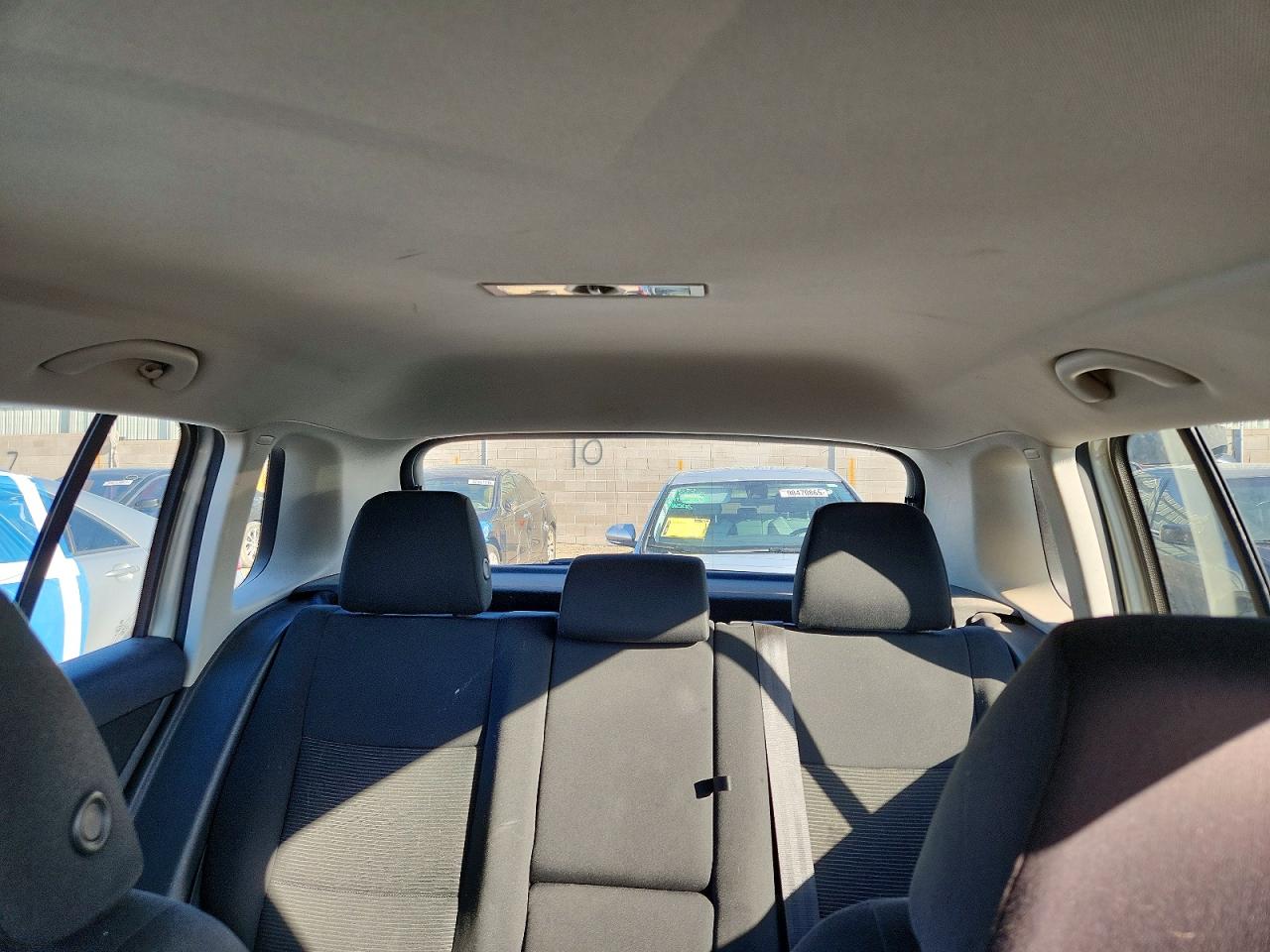 2012 VOLKSWAGEN TIGUAN S photo 10