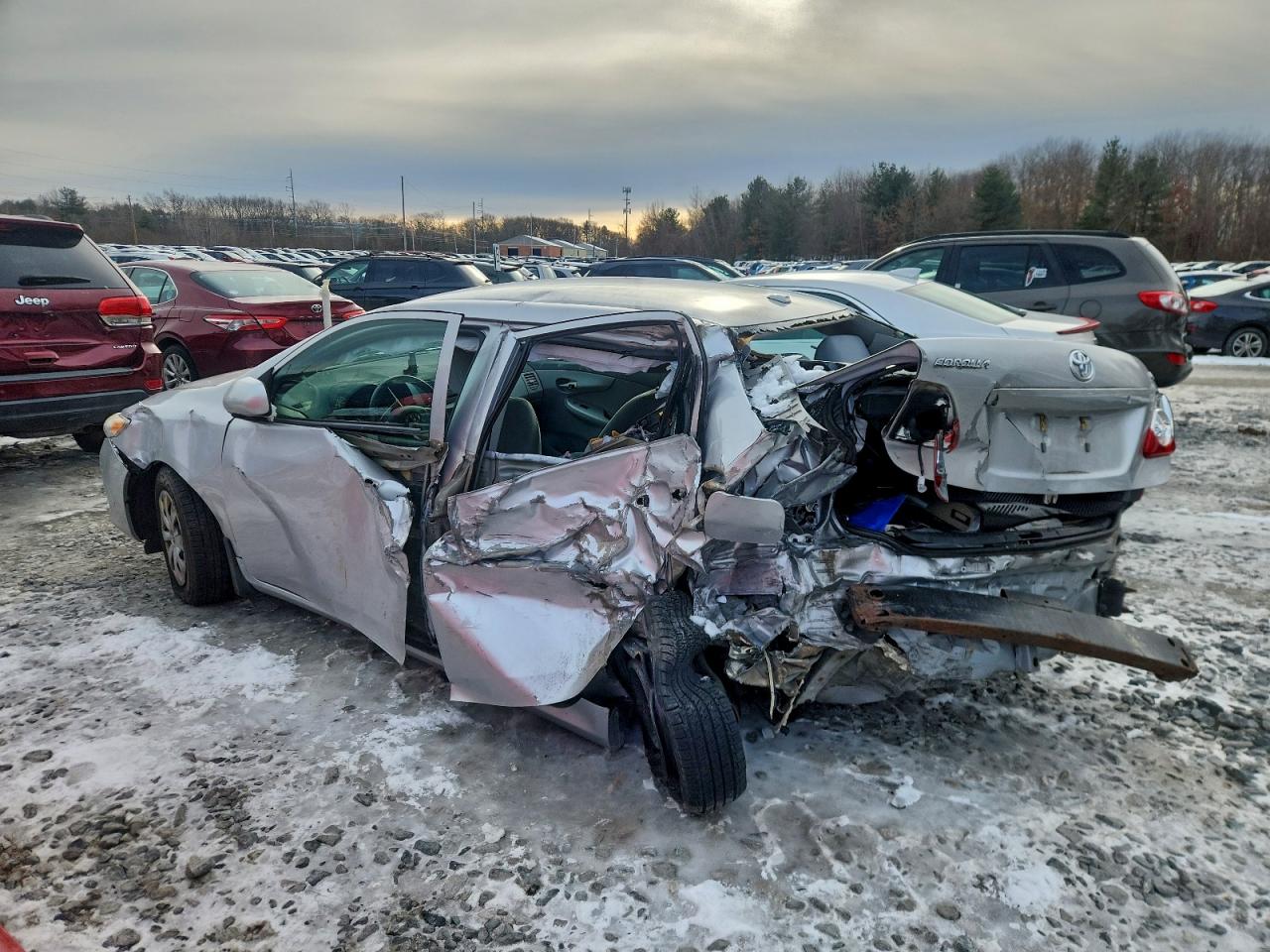 2010 TOYOTA COROLLA BASE photo 2