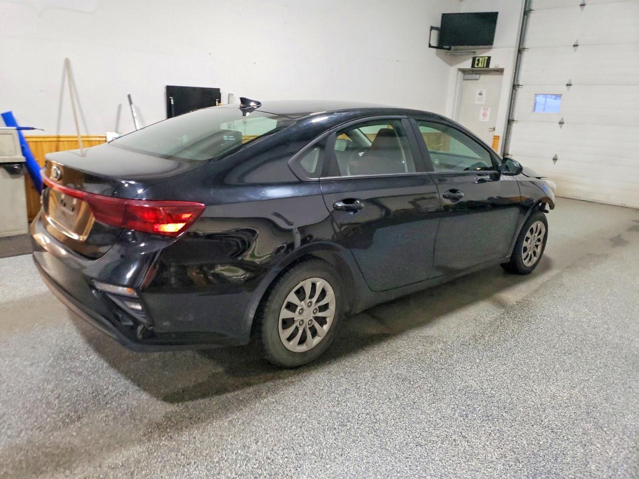 2020 KIA FORTE FE photo 3