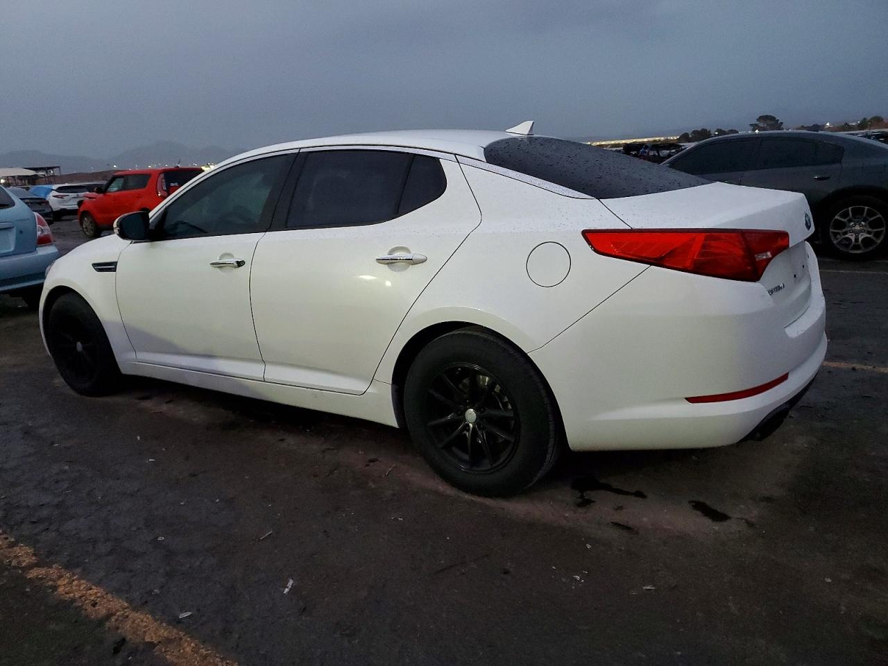 2013 KIA OPTIMA LX photo 3