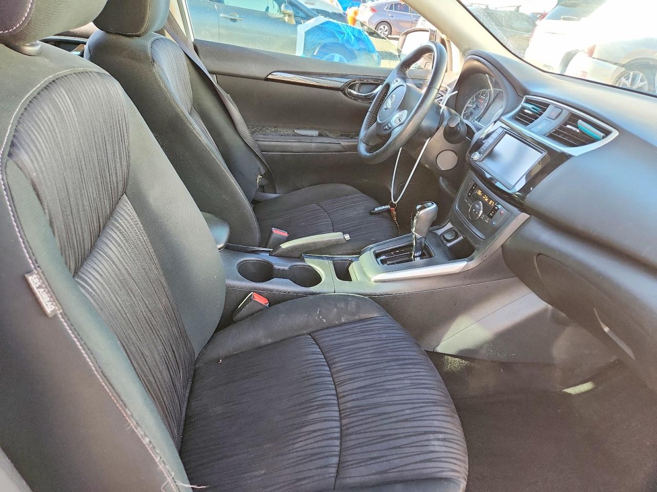 2019 NISSAN SENTRA SV photo 13