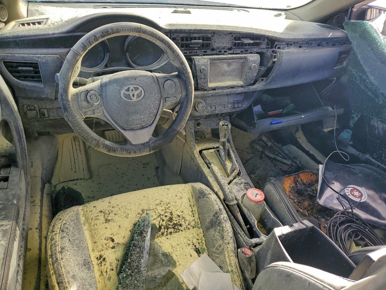 2016 TOYOTA COROLLA L photo 15