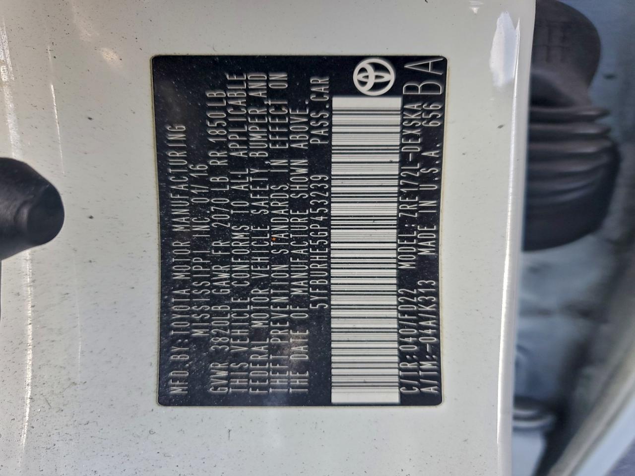 2016 TOYOTA COROLLA L photo 23