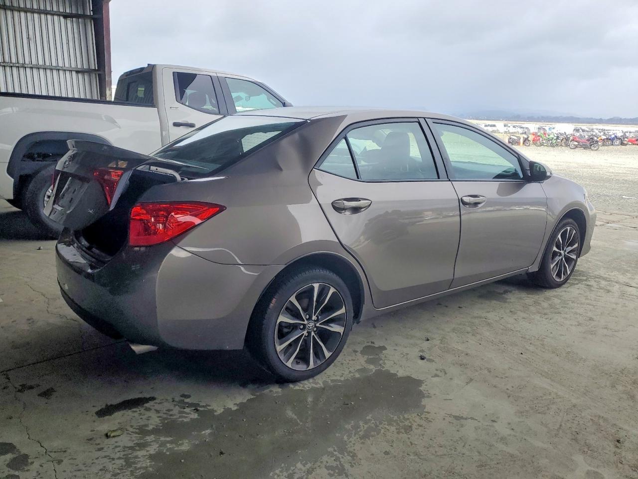 2019 TOYOTA COROLLA L photo 5