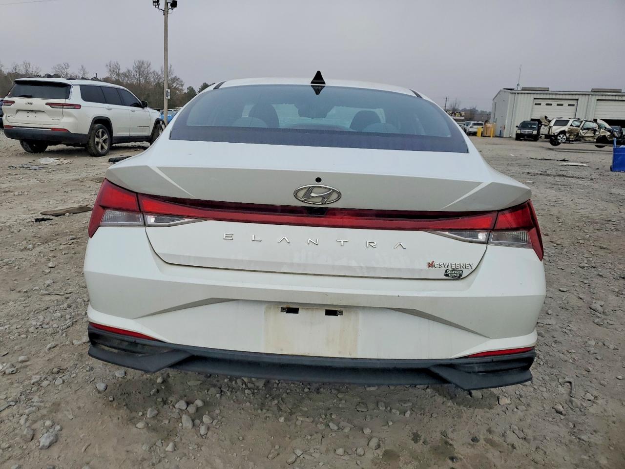 2022 HYUNDAI ELANTRA SEL photo 11