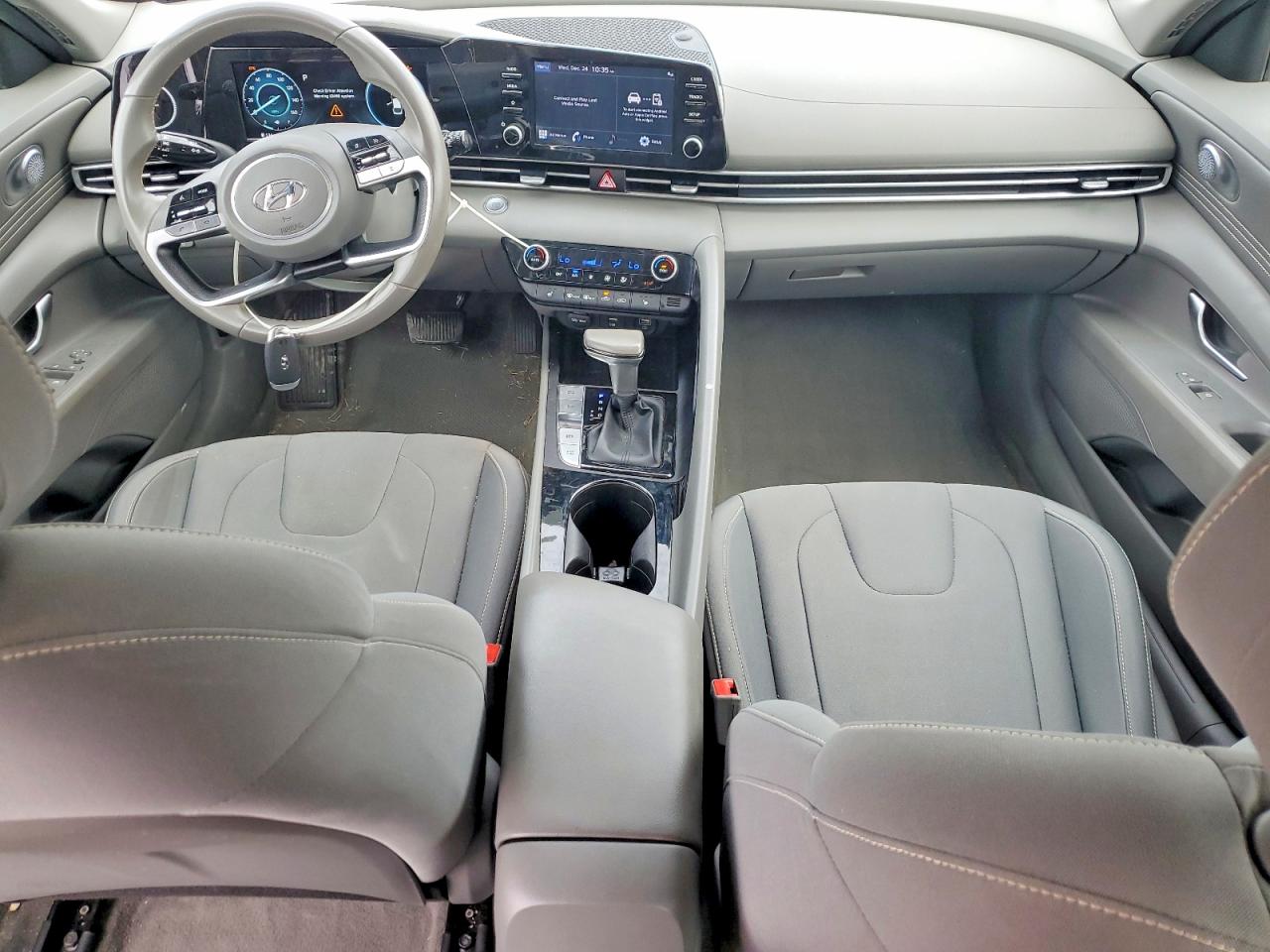 2022 HYUNDAI ELANTRA SEL photo 15