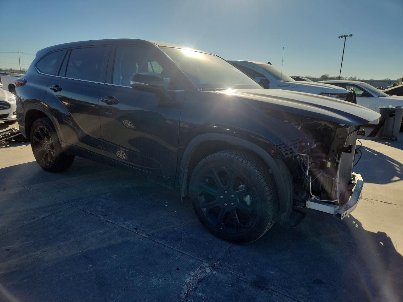 2024 TOYOTA HIGHLANDER LE photo 7