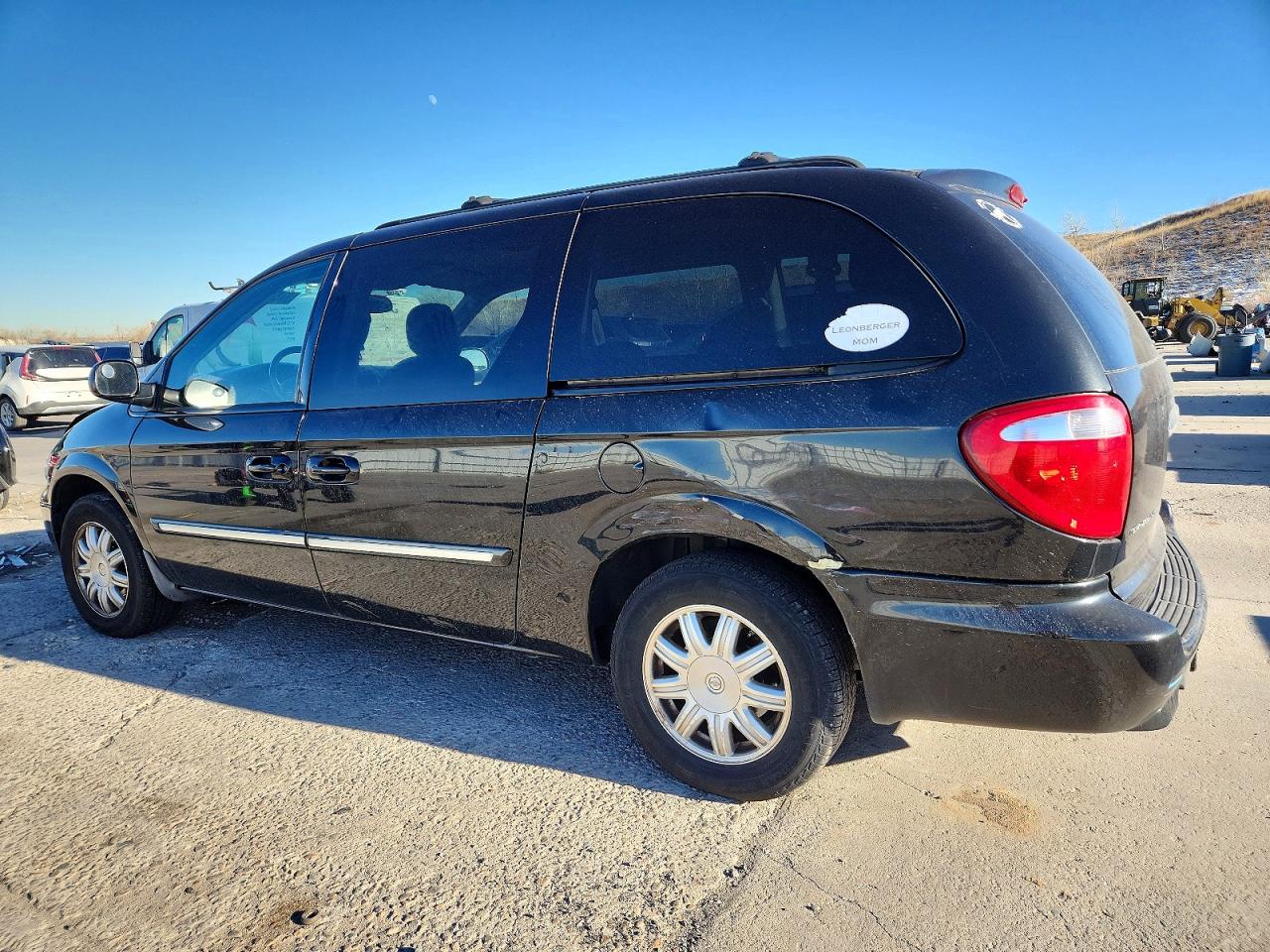 2007 CHRYSLER TOWN & COUNTRY TOURING photo 3