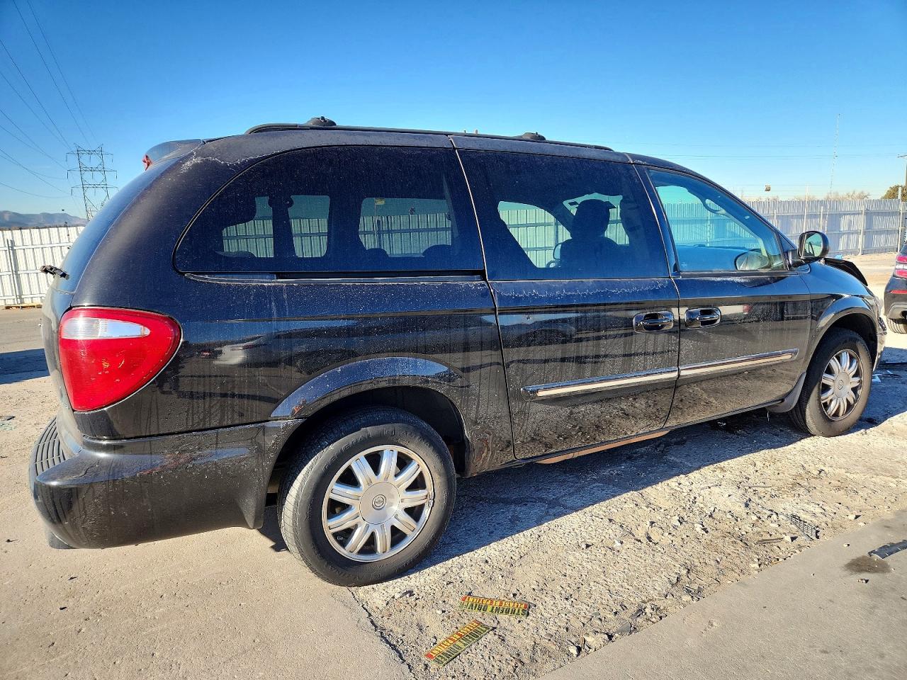 2007 CHRYSLER TOWN & COUNTRY TOURING photo 5