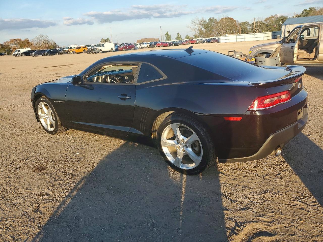 2015 CHEVROLET CAMARO LT photo 4