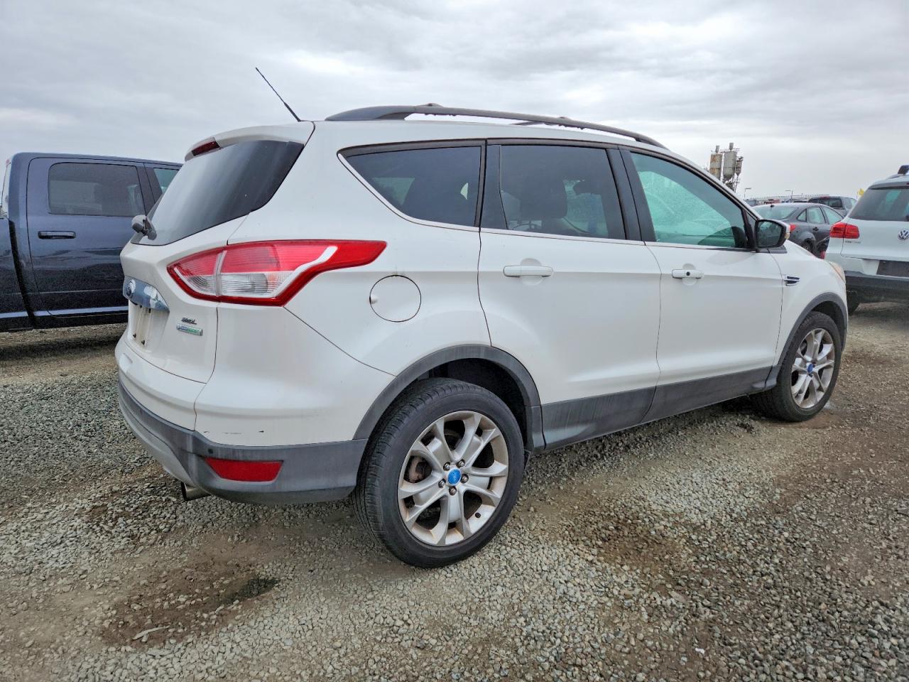 2013 FORD ESCAPE SEL photo 9