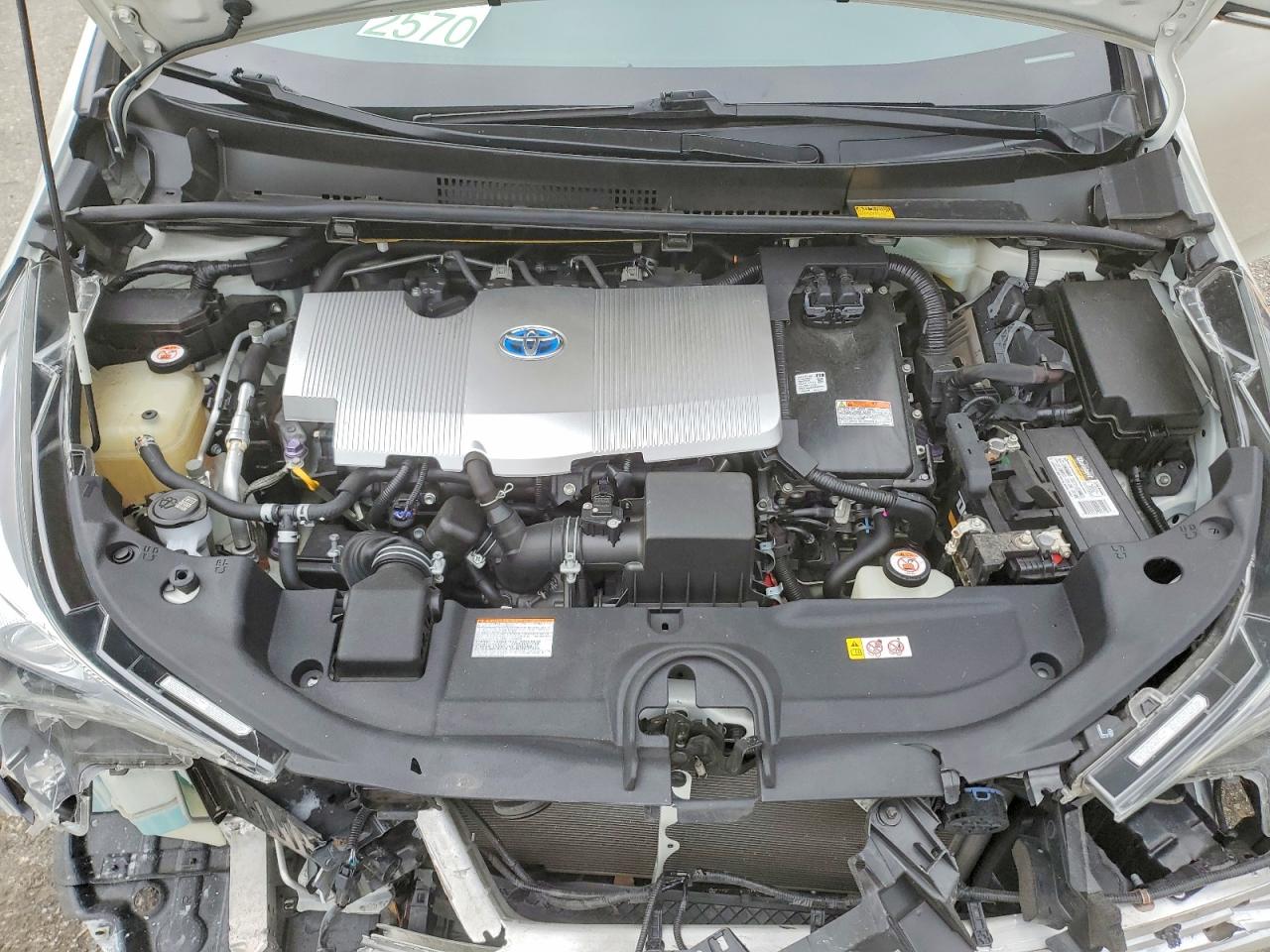 2018 TOYOTA PRIUS photo 21