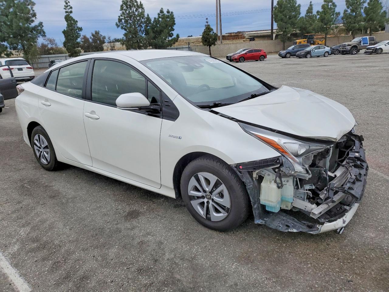 2018 TOYOTA PRIUS photo 7