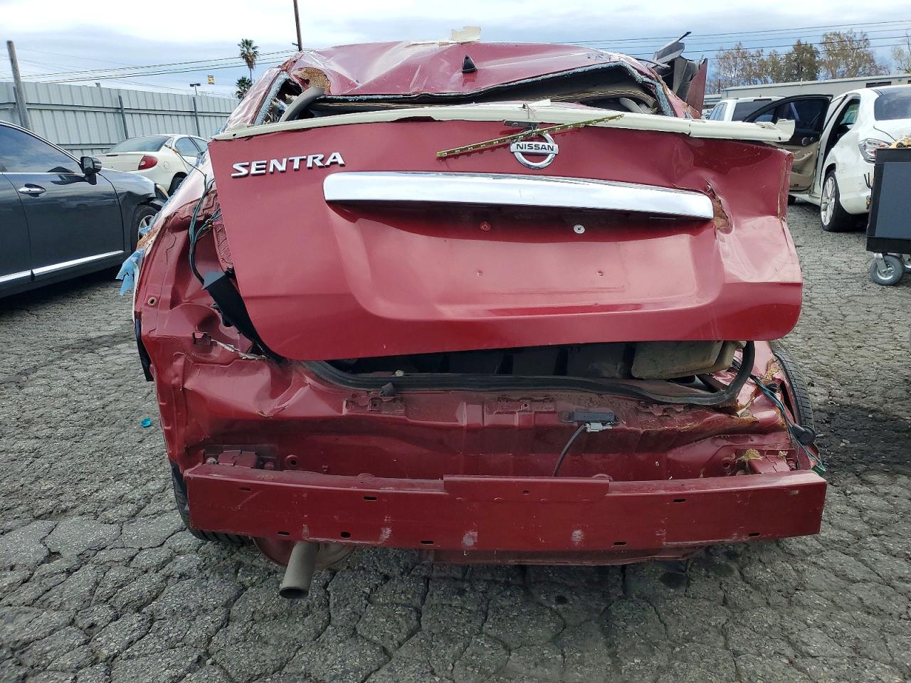 2012 NISSAN SENTRA 2.0 photo 11