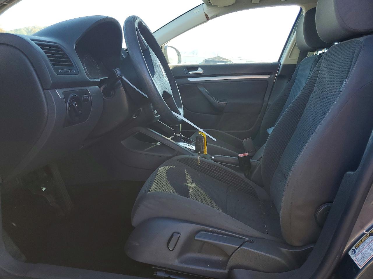 2009 VOLKSWAGEN JETTA S photo 13