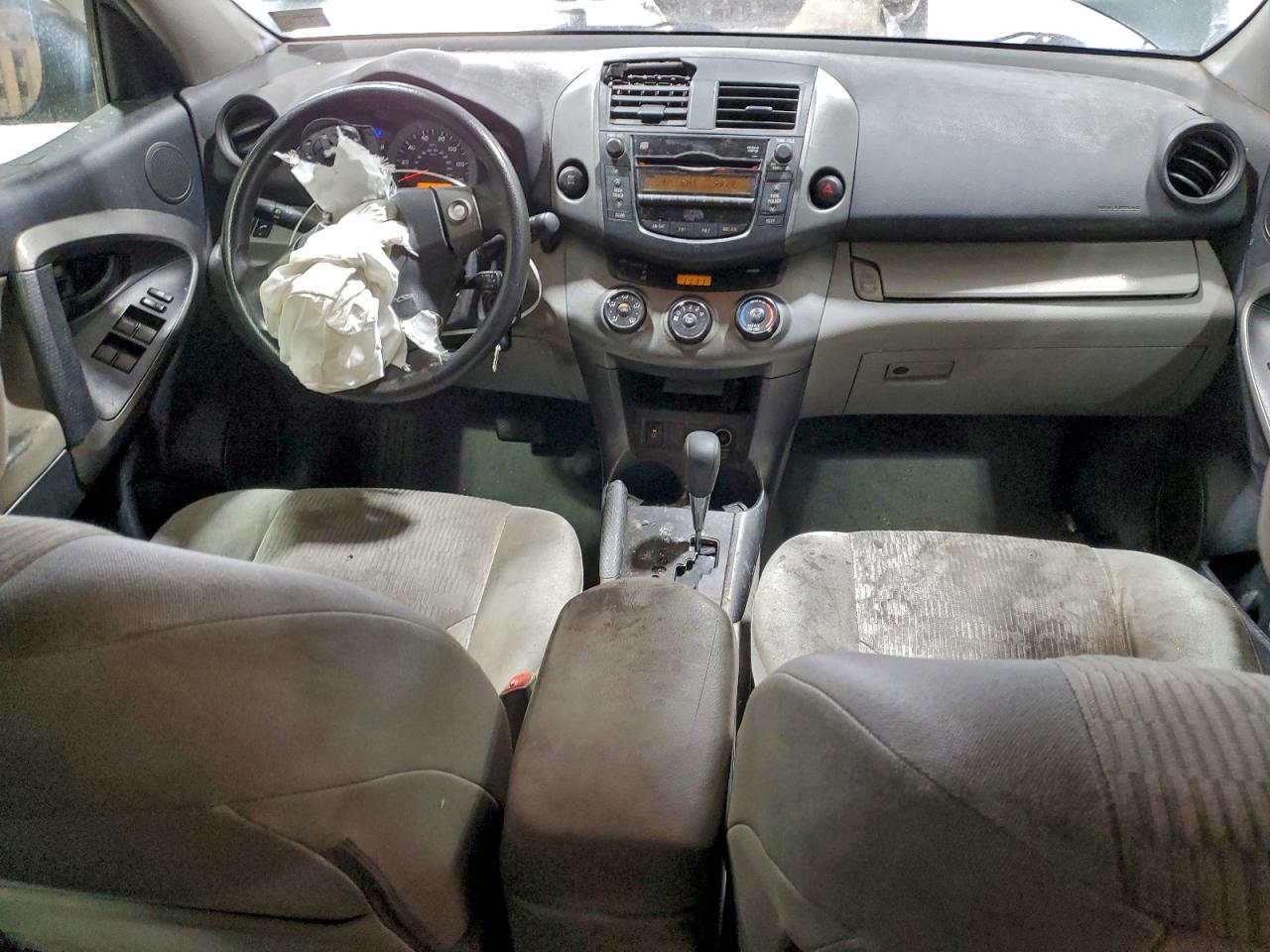 2011 TOYOTA RAV4 photo 15