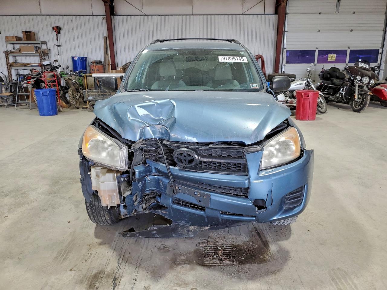 2011 TOYOTA RAV4 photo 9