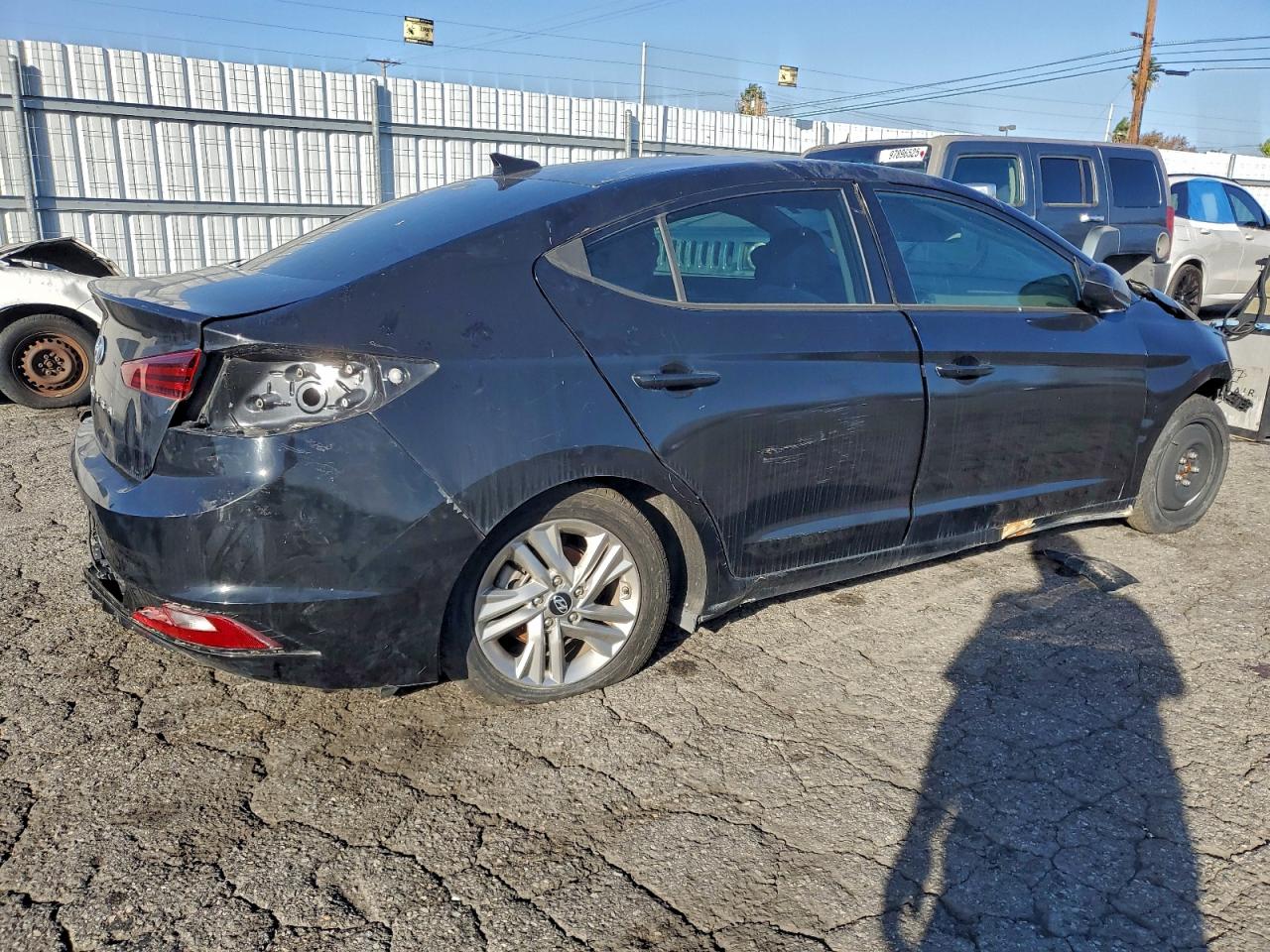 2019 HYUNDAI ELANTRA SEL photo 3