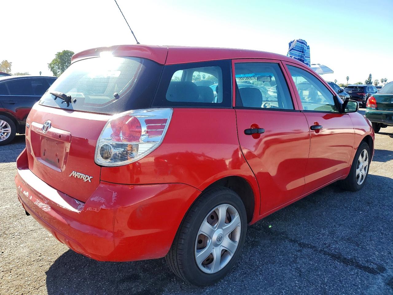 2005 TOYOTA COROLLA MATRIX XR photo 5
