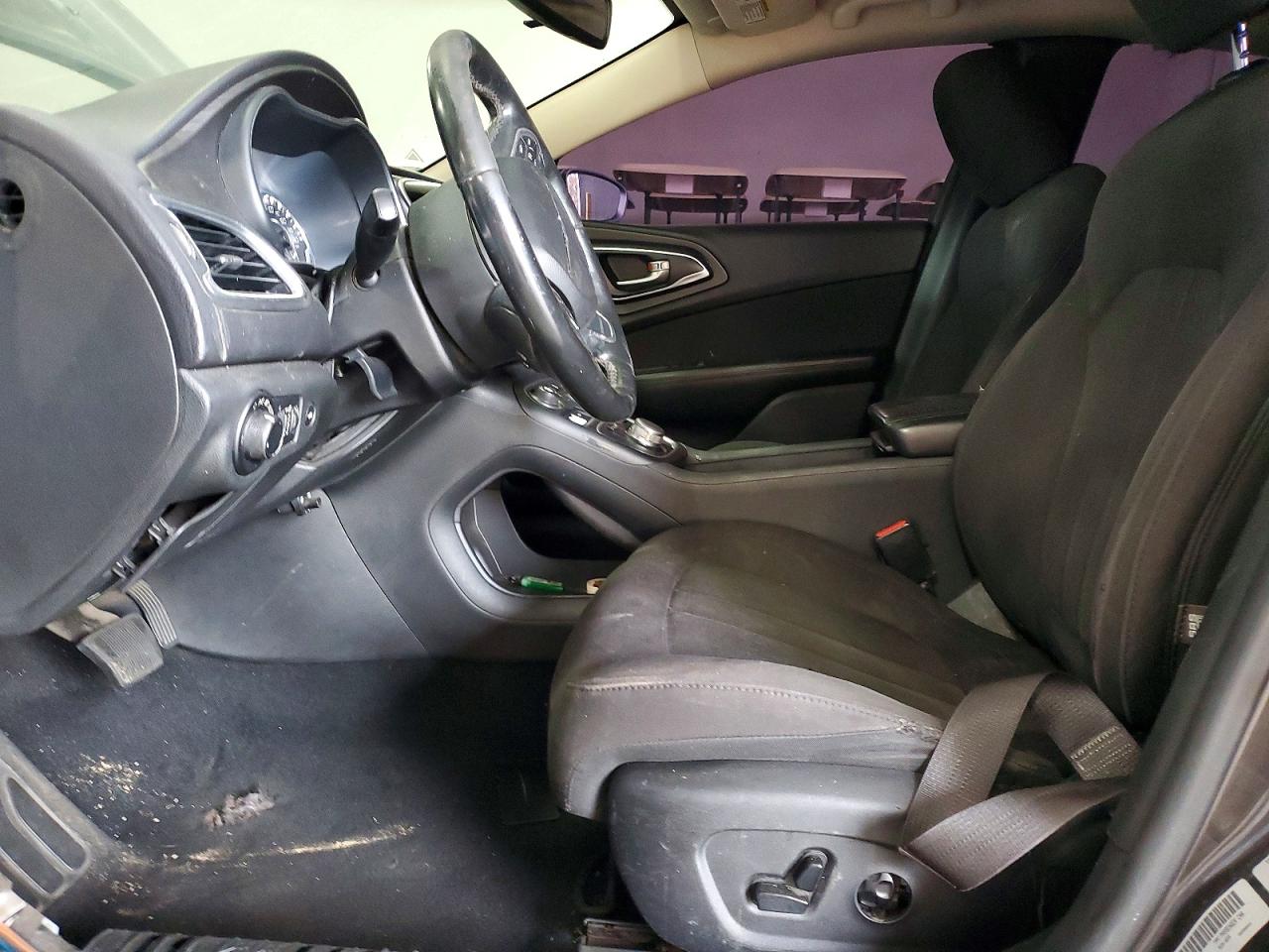 2015 CHRYSLER 200 LIMITED photo 7