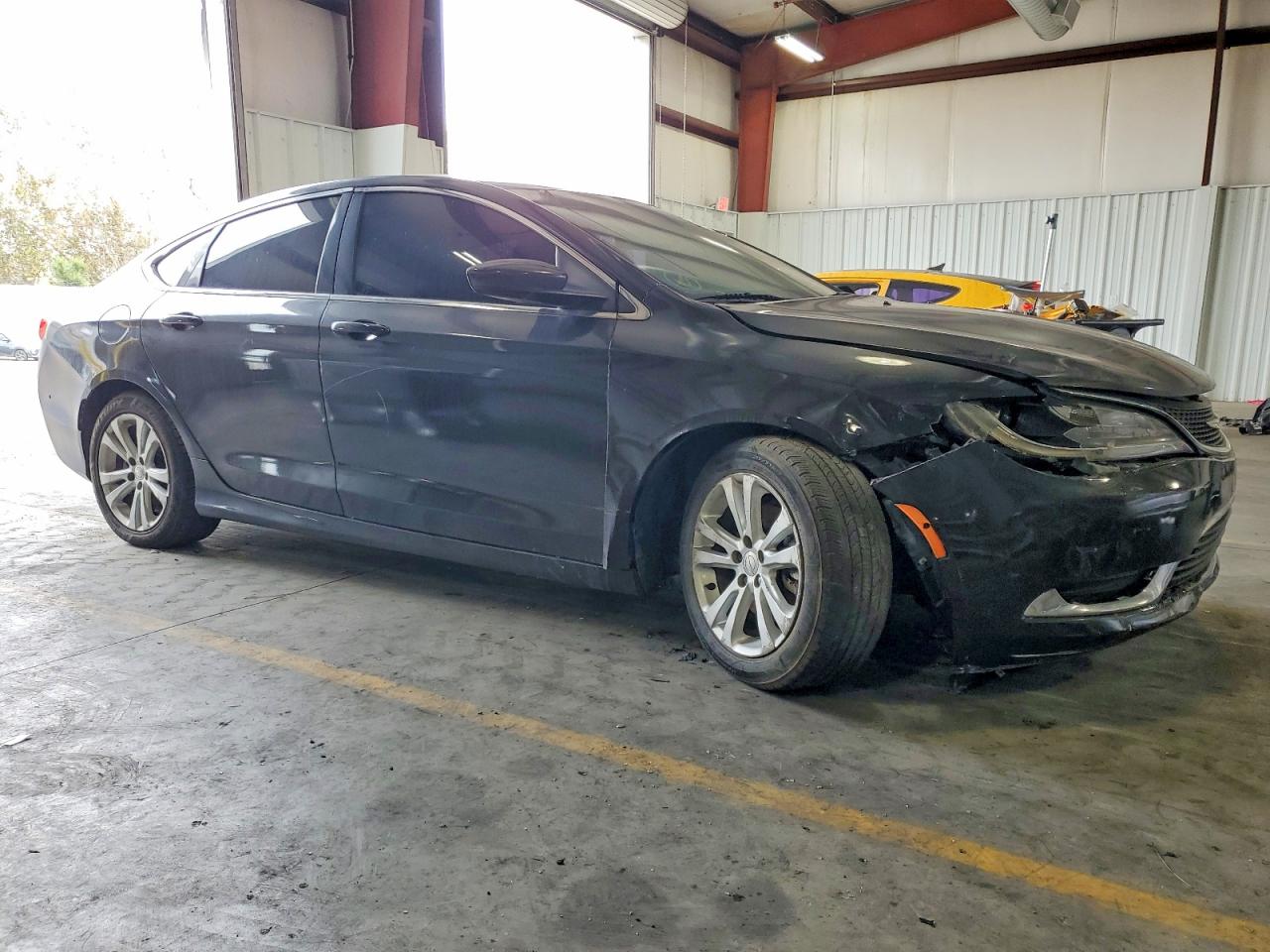 2015 CHRYSLER 200 LIMITED photo 4