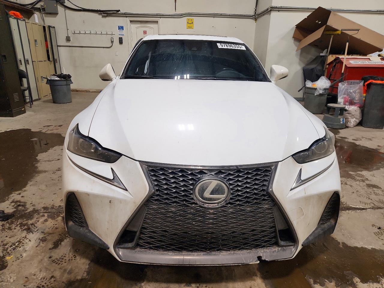 2017 LEXUS IS 300 photo 5