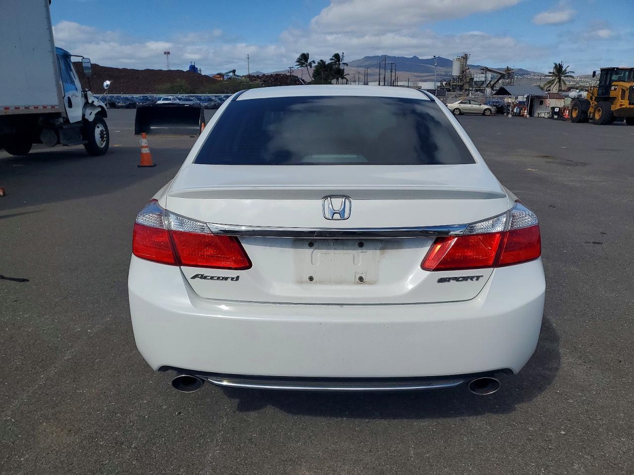 2013 HONDA ACCORD SPORT photo 11